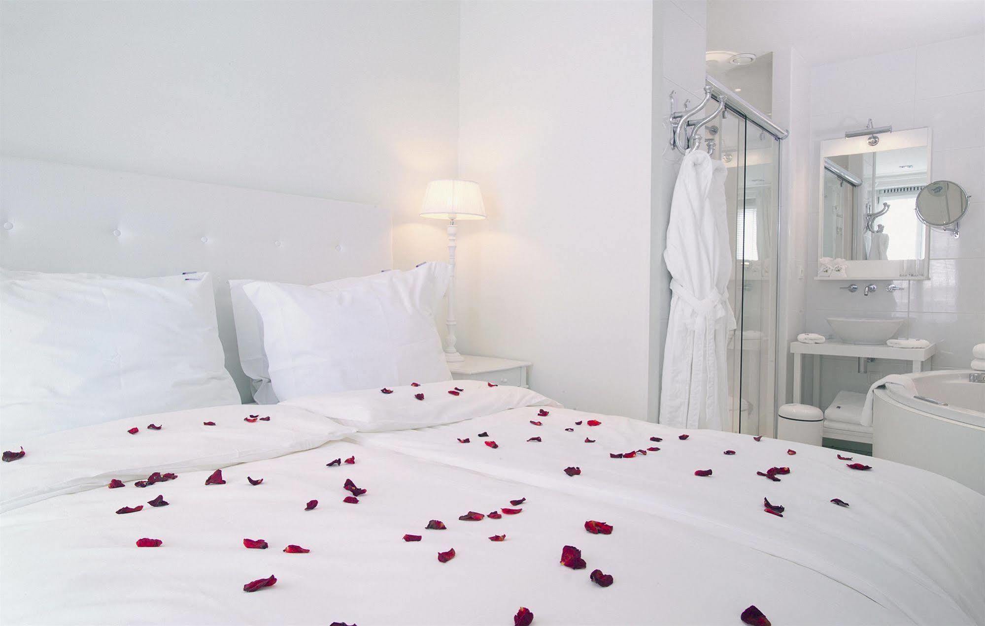 Bliss Boutique Hotel Breda Exteriör bild