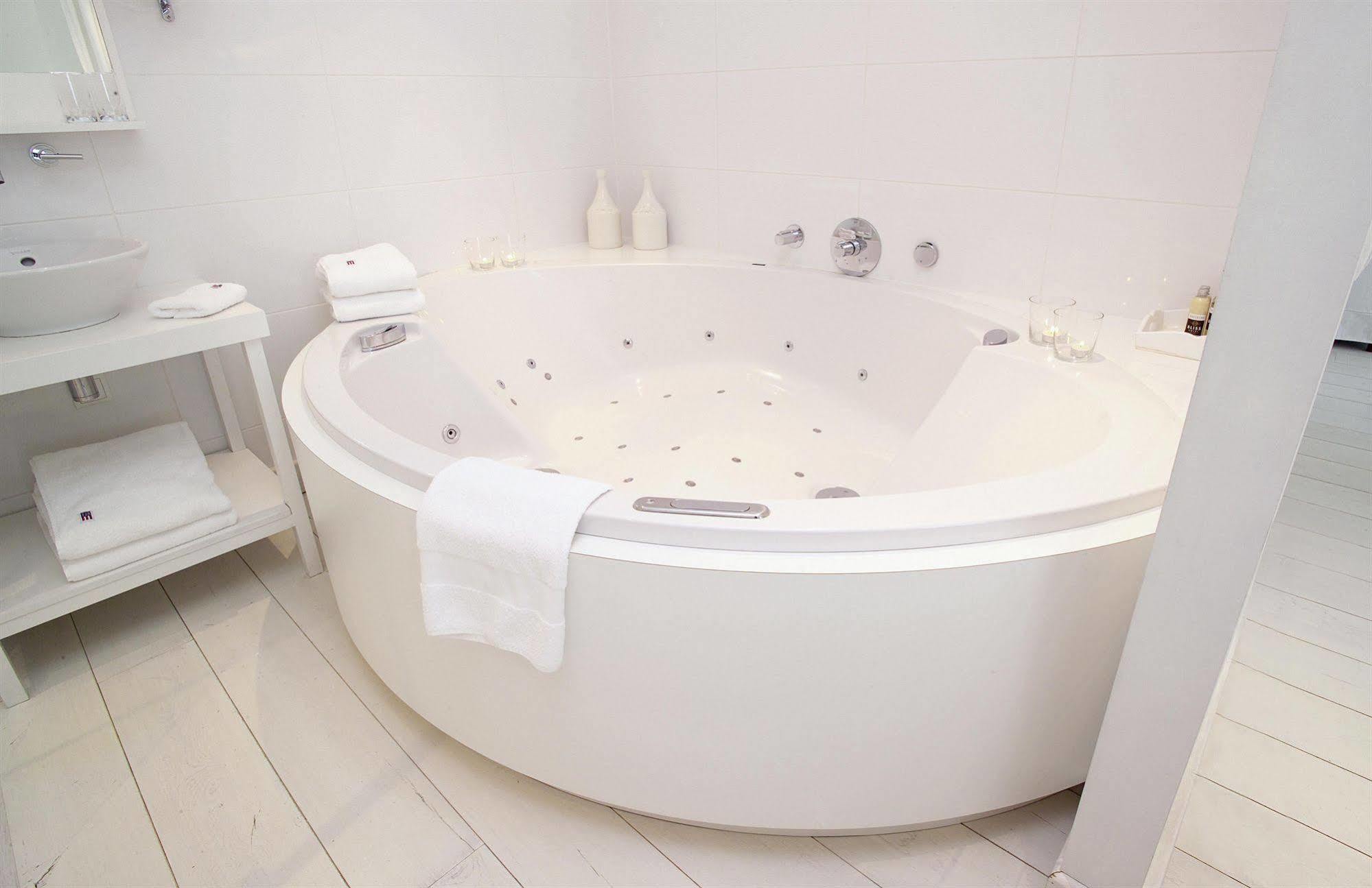 Bliss Boutique Hotel Breda Exteriör bild